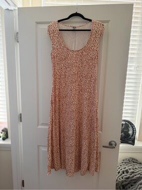 Old Navy Beige Animal-Print Sleeveless Midi Dress